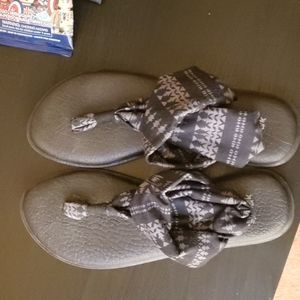 Sanuk sandals